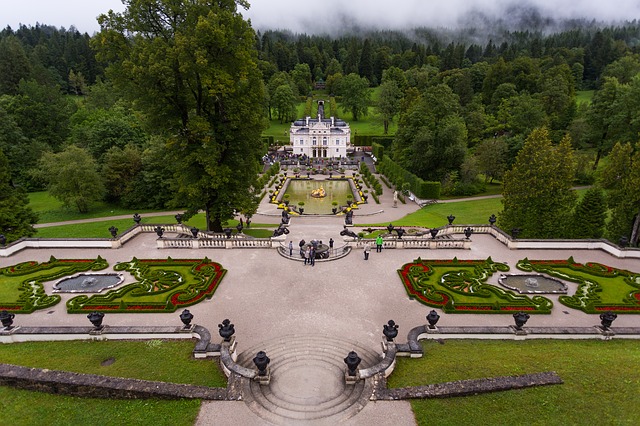linderhof palace